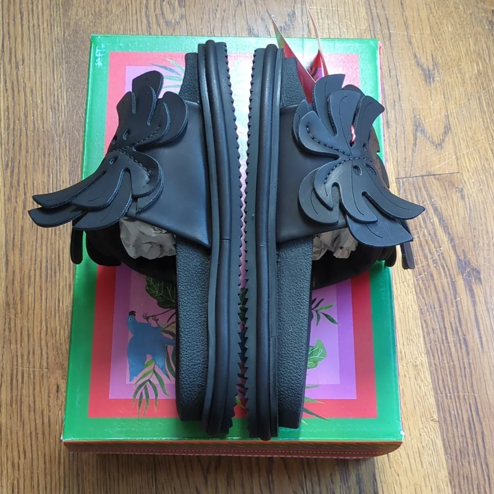 NIB FARM Rio Monstera Anatomic Slide Sandals In Black Women's Size 6